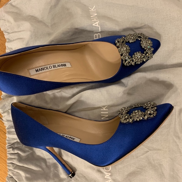 Manolo Blahnik Shoes - Manolo Blahnik 6.5 size Hangisi  Pumps